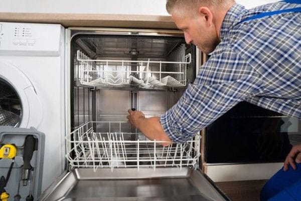 مشکلات رایج و تعمیر ماشین ظرف‌شویی آریستون