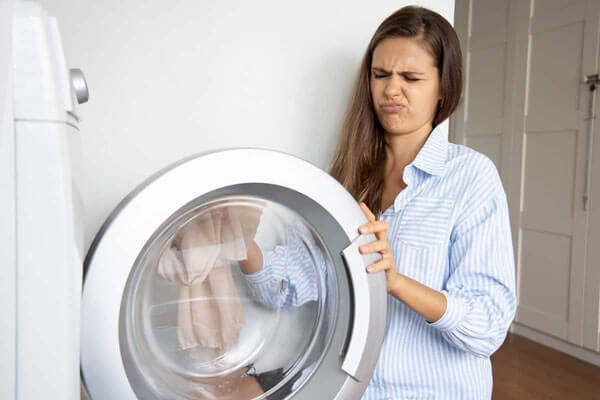 جلوگیری از بوی بد ماشین لباسشویی